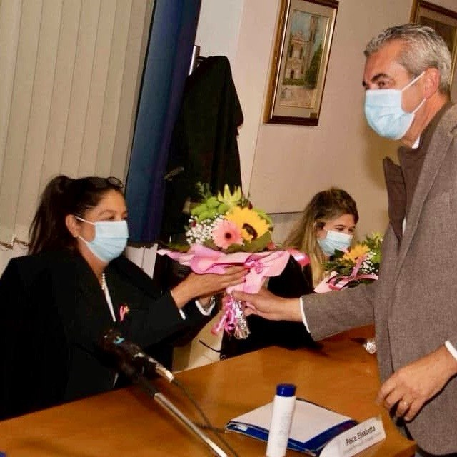 Elisabetta Pesce durante il suo impegno istituzionale