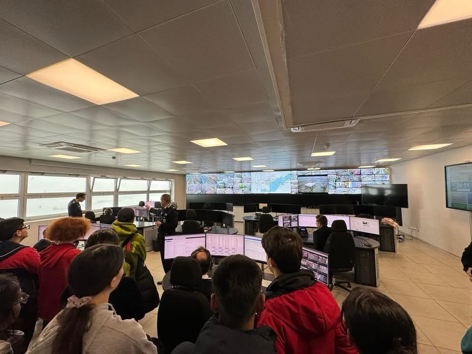 Visita degli studenti alla sede operativa del Tronchetto